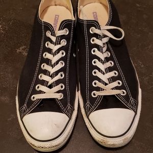 CONVERSE LOW TOP SHOES